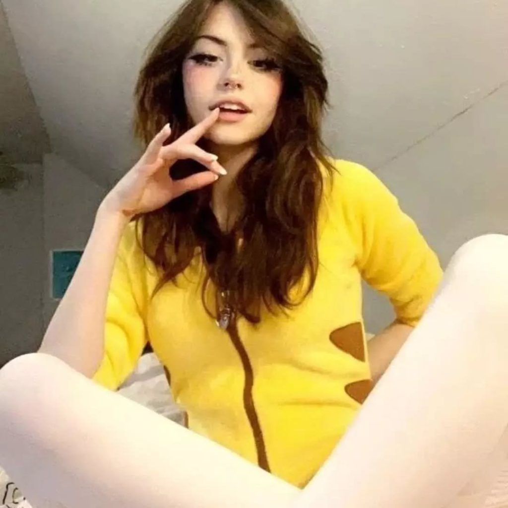 Hannah Owo modeling xxx sex