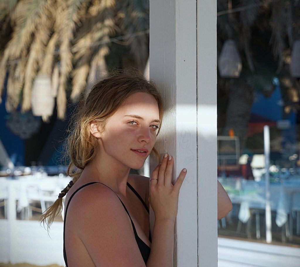 Hayal Köseoğlu bikini