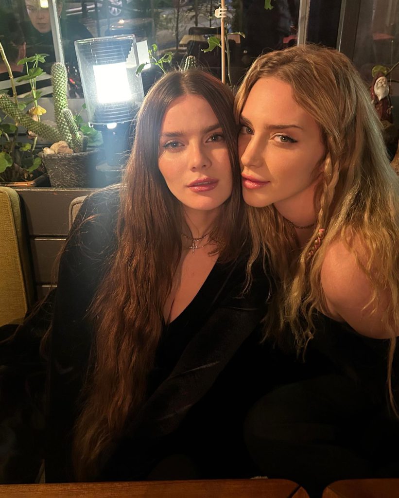 Hayal Köseoğlu hot bikini