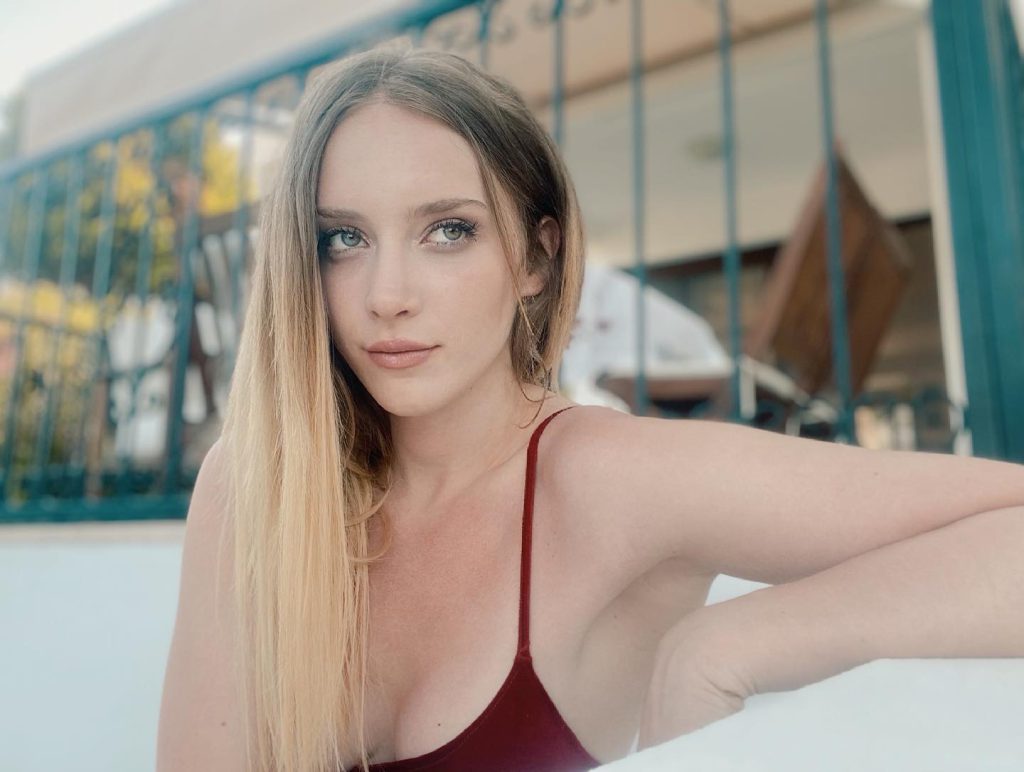 Hayal Köseoğlu looks fuck