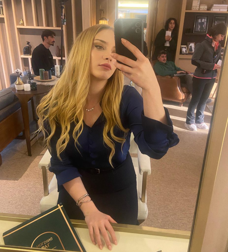 Hayal Köseoğlu modeling sex