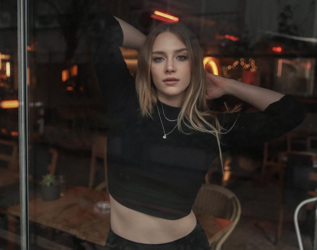 Hayal Köseoğlu modeling xxx sex