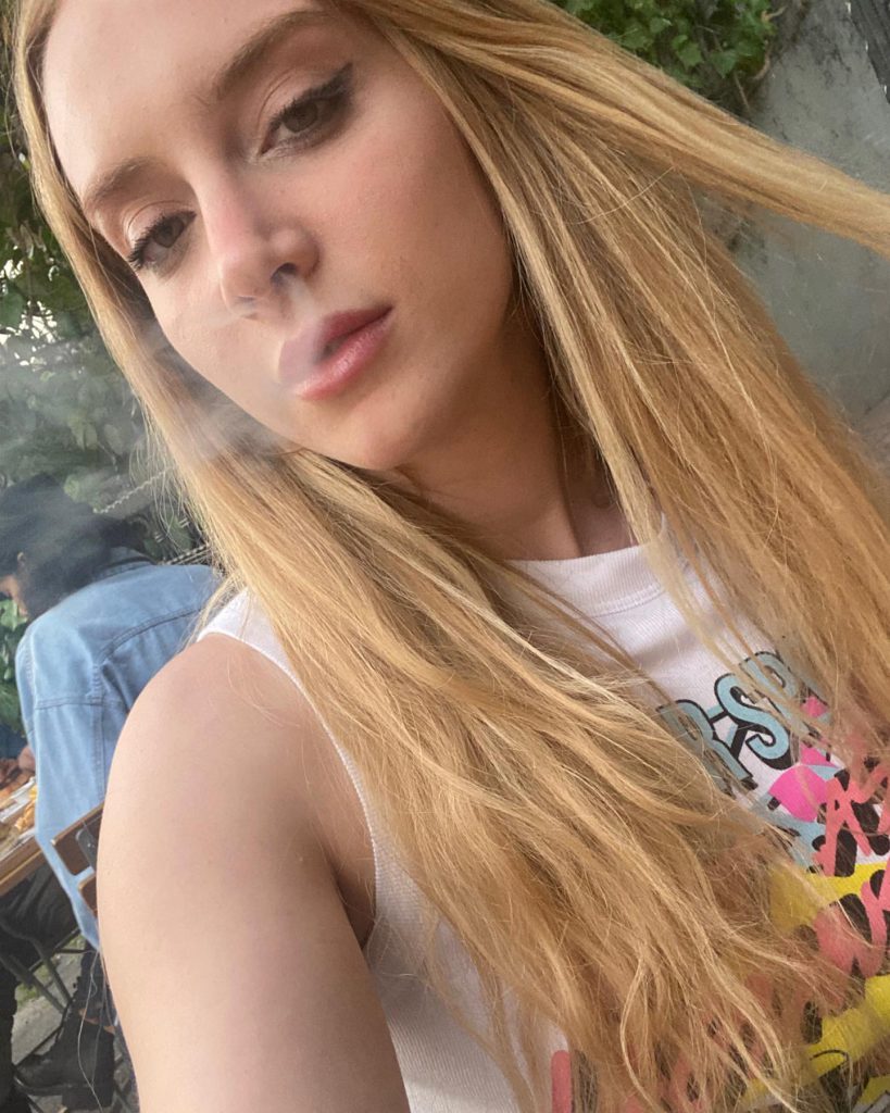 Hayal Köseoğlu smiles xxx