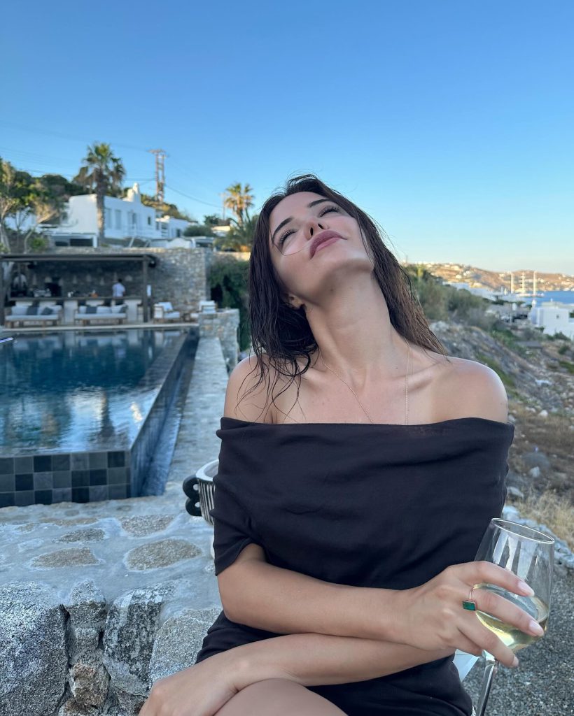 Hilal Altınbilek beautiful bikini