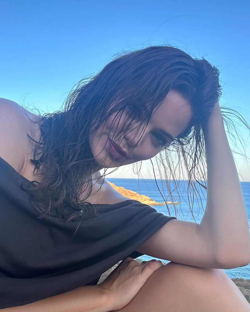 Hilal Altınbilek beautiful nude