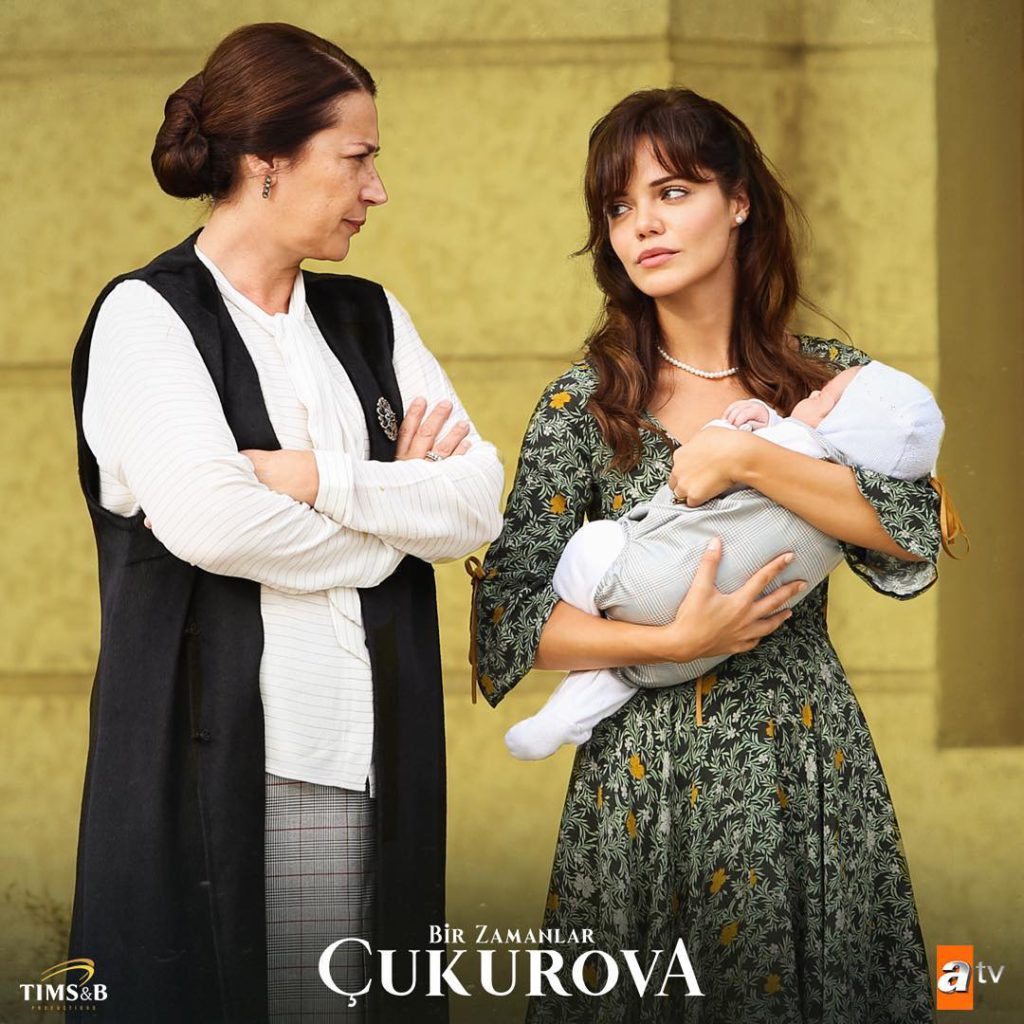 Hilal Altınbilek bikini