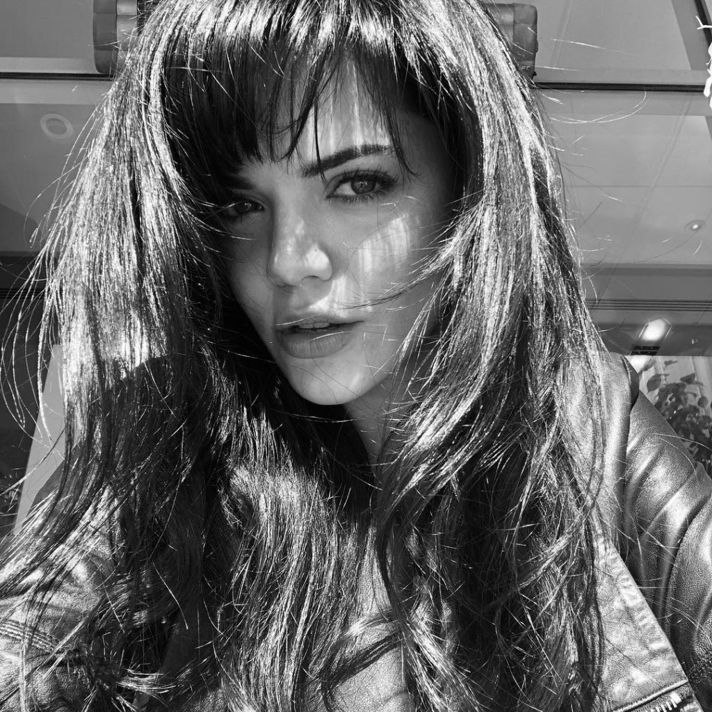 Hilal Altınbilek modeling ass