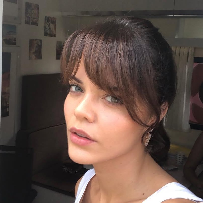 Hilal Altınbilek modeling nude pics