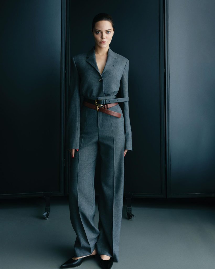 Hilal Altınbilek poses nude