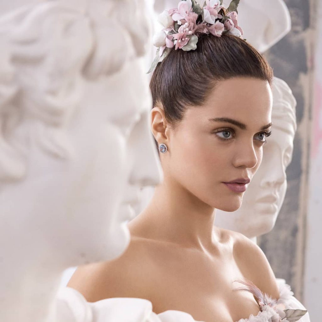 Hilal Altınbilek poses nude pics