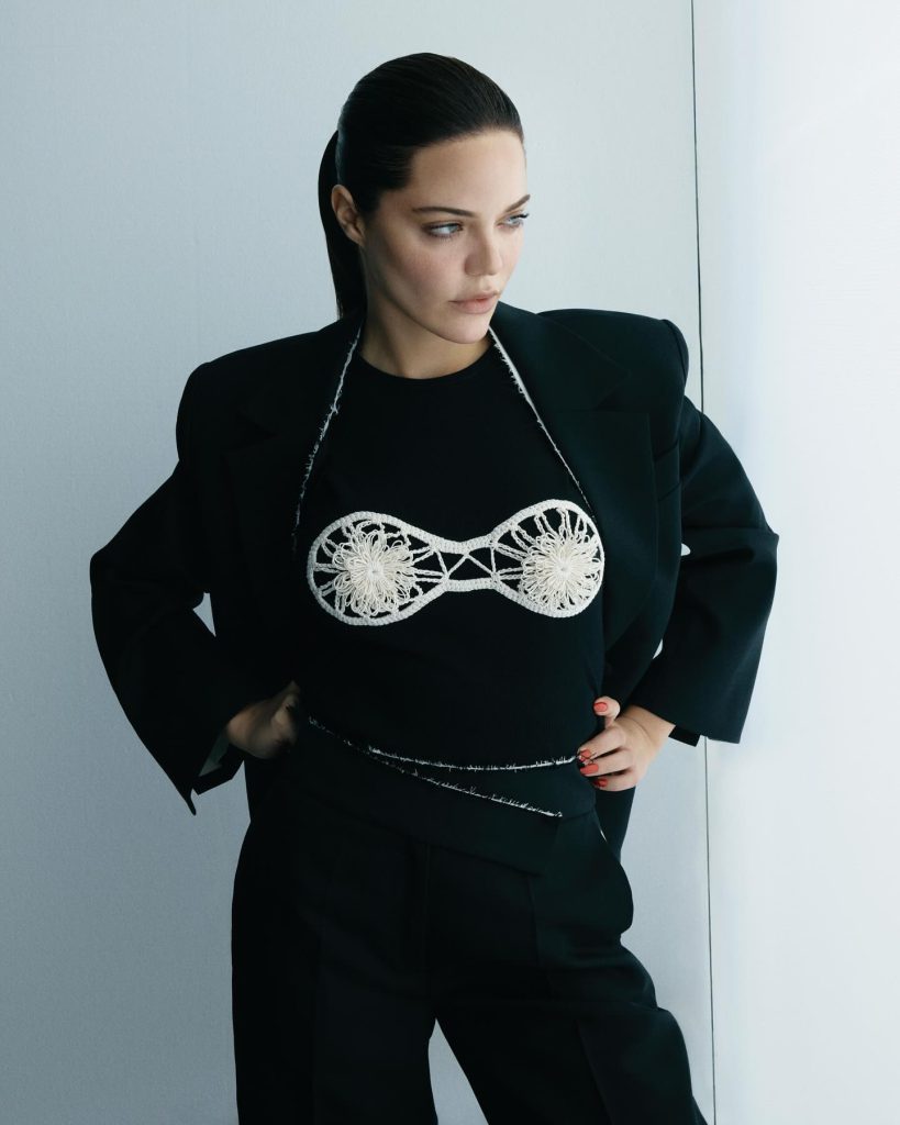 Hilal Altınbilek poses sexy