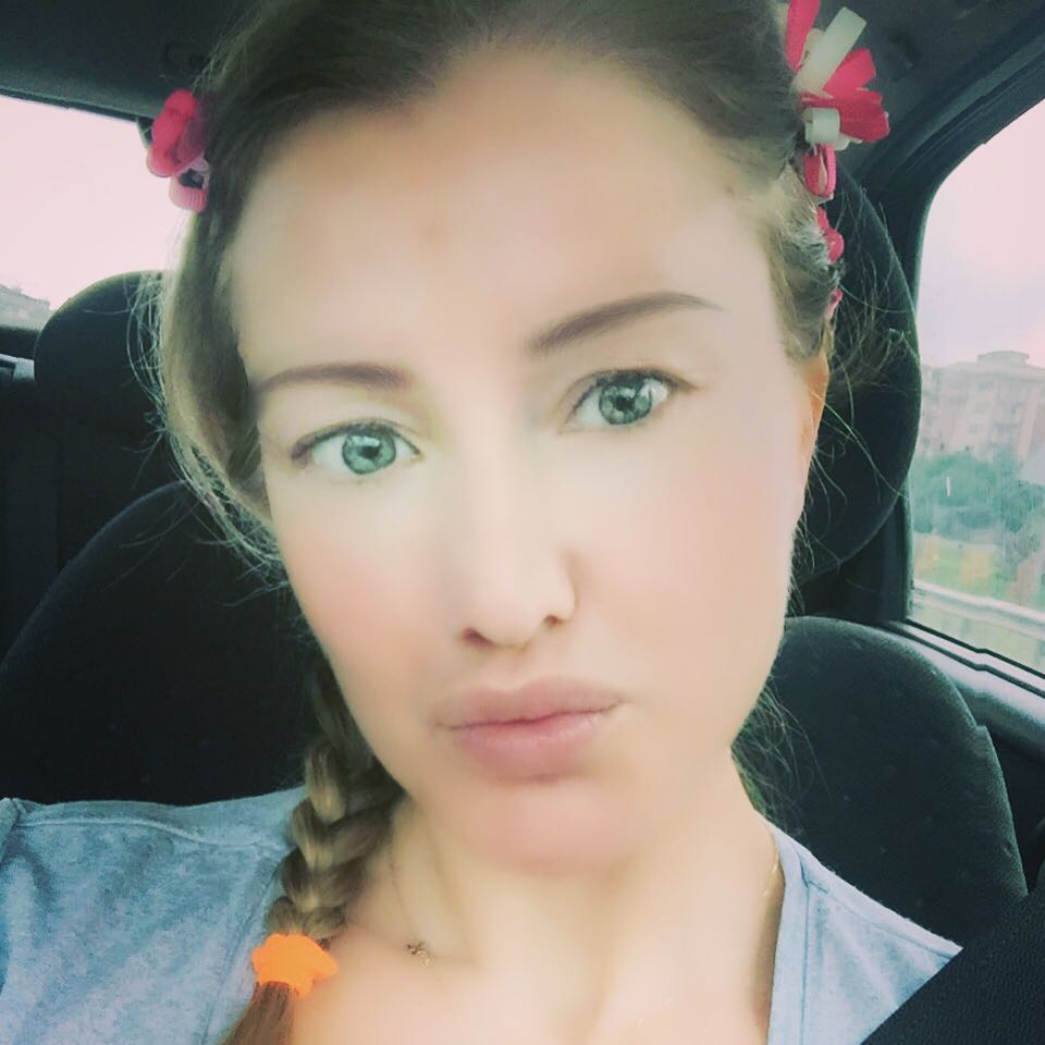 Hilal Cebeci looks boobs