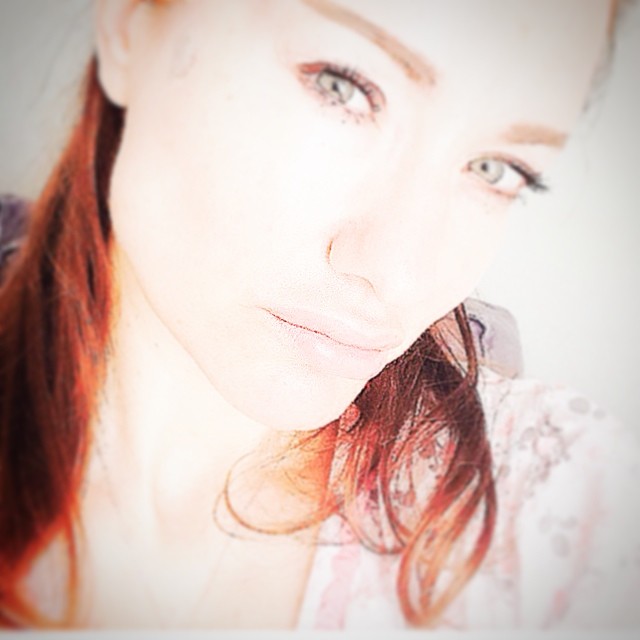 Hilal Cebeci poses hot pics