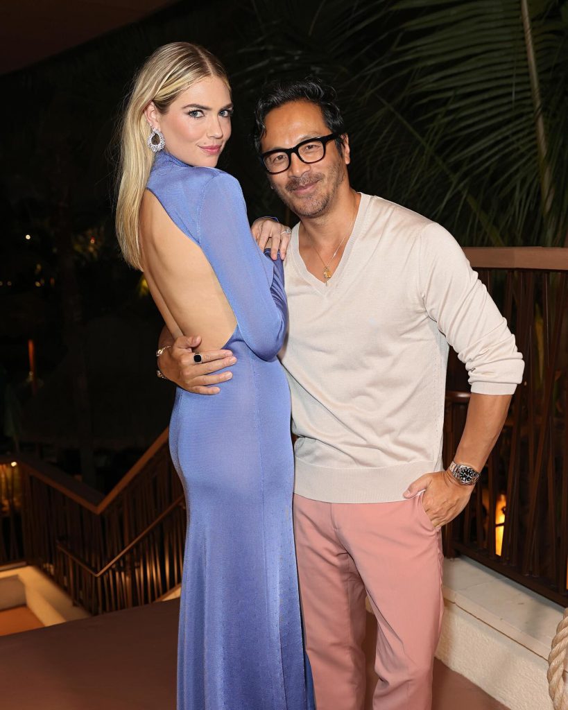 Kate Upton ardent hot