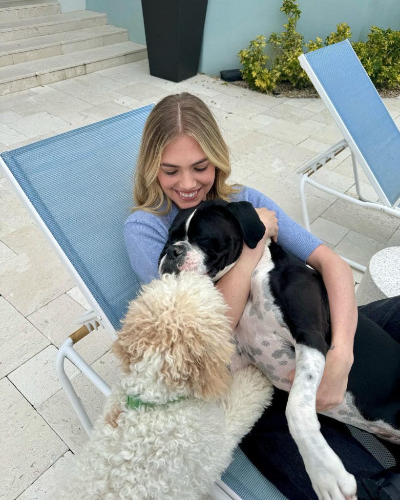 Kate Upton beautiful pussy