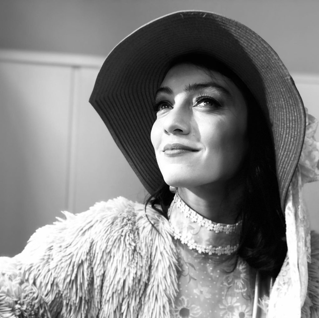 Merve Dizdar beautiful nude