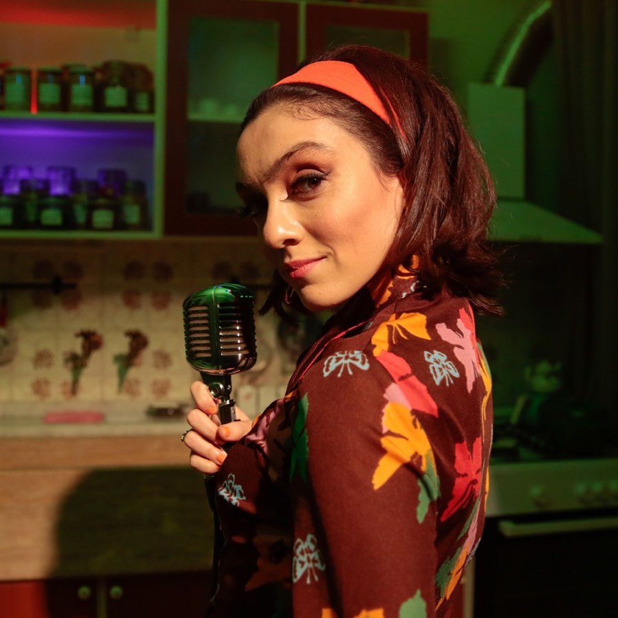 Merve Dizdar beautiful nude pics