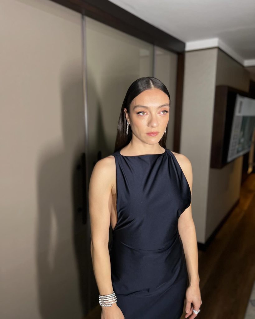 Merve Dizdar beautiful xxx porn