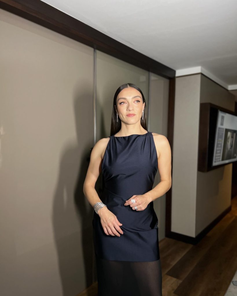 Merve Dizdar beautiful xxx sex