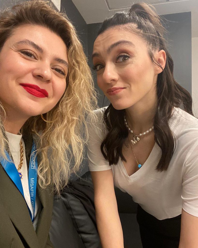 Merve Dizdar looks sex scenes