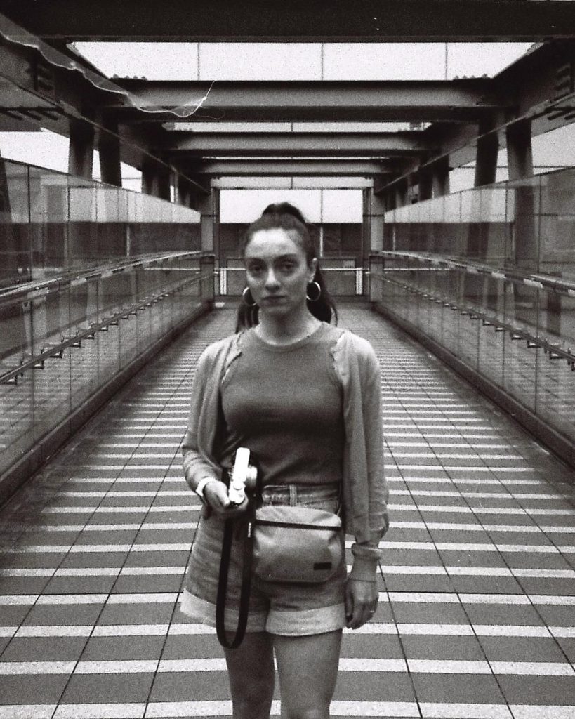 Merve Dizdar modeling naked