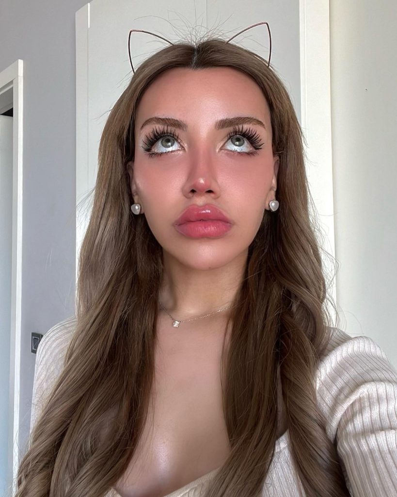 Mika Raun ardent nudes