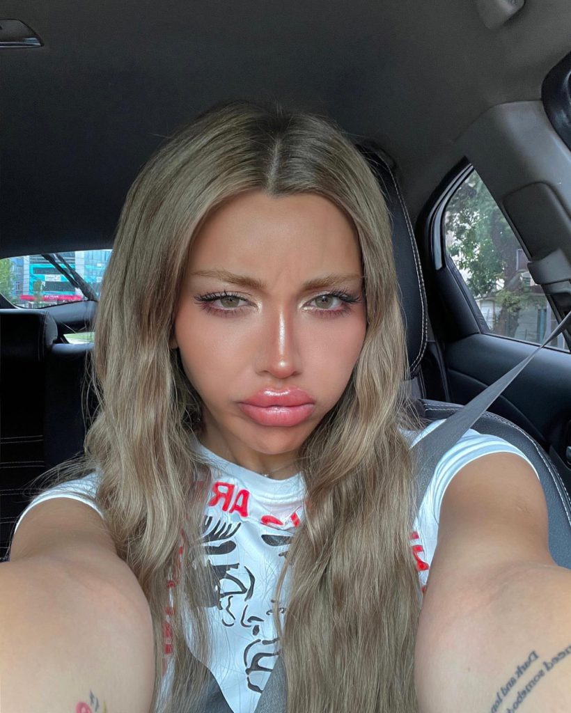 Mika Raun modeling bikini