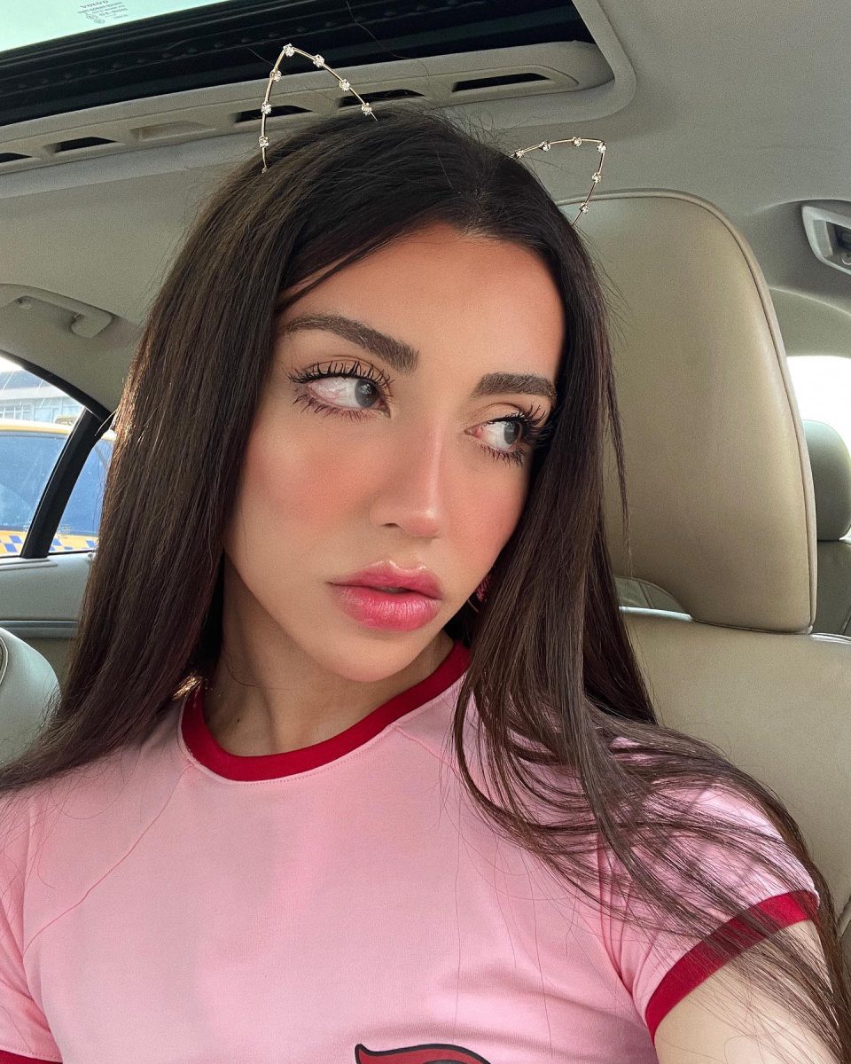 Mika Raun Sex Porn Photos of Boobs and Butt