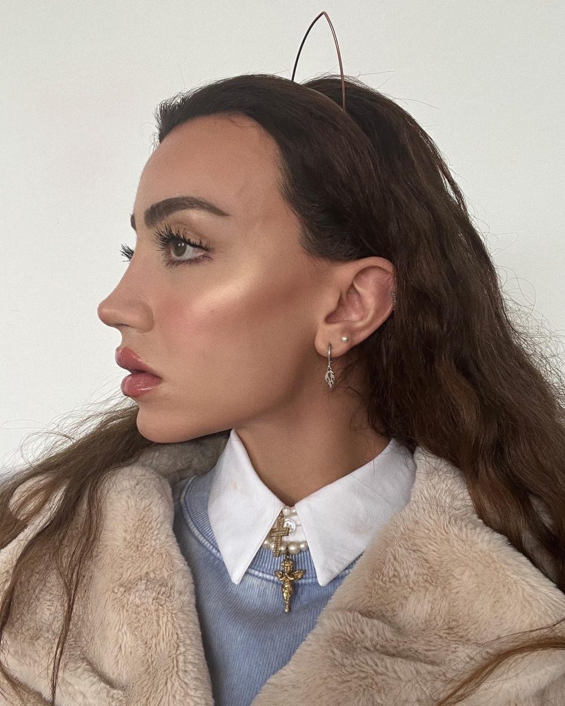 Mika Raun poses sexy