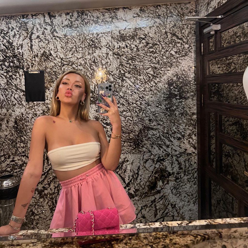 Mika Raun slut naked