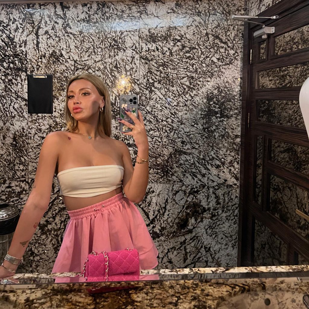 Mika Raun sluthot pics