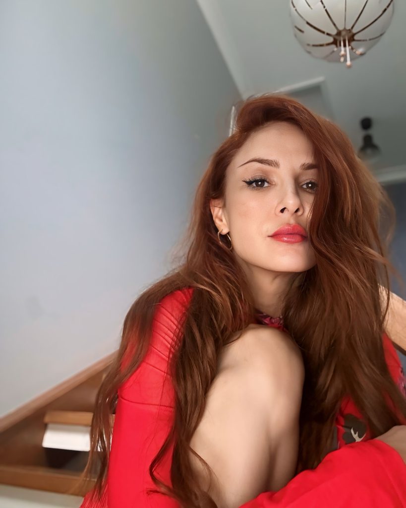 Mine Tugay ardent boobs