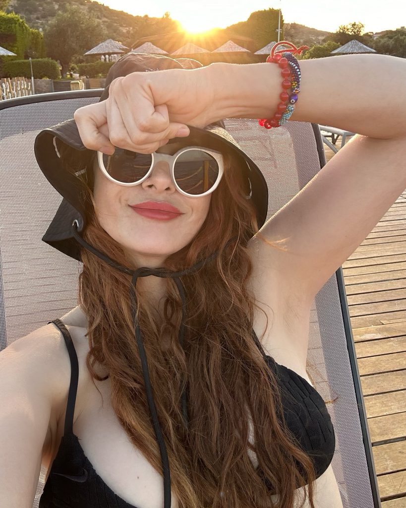 Mine Tugay ardent hot pics