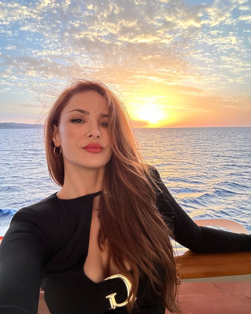 Mine Tugay ardent sexy