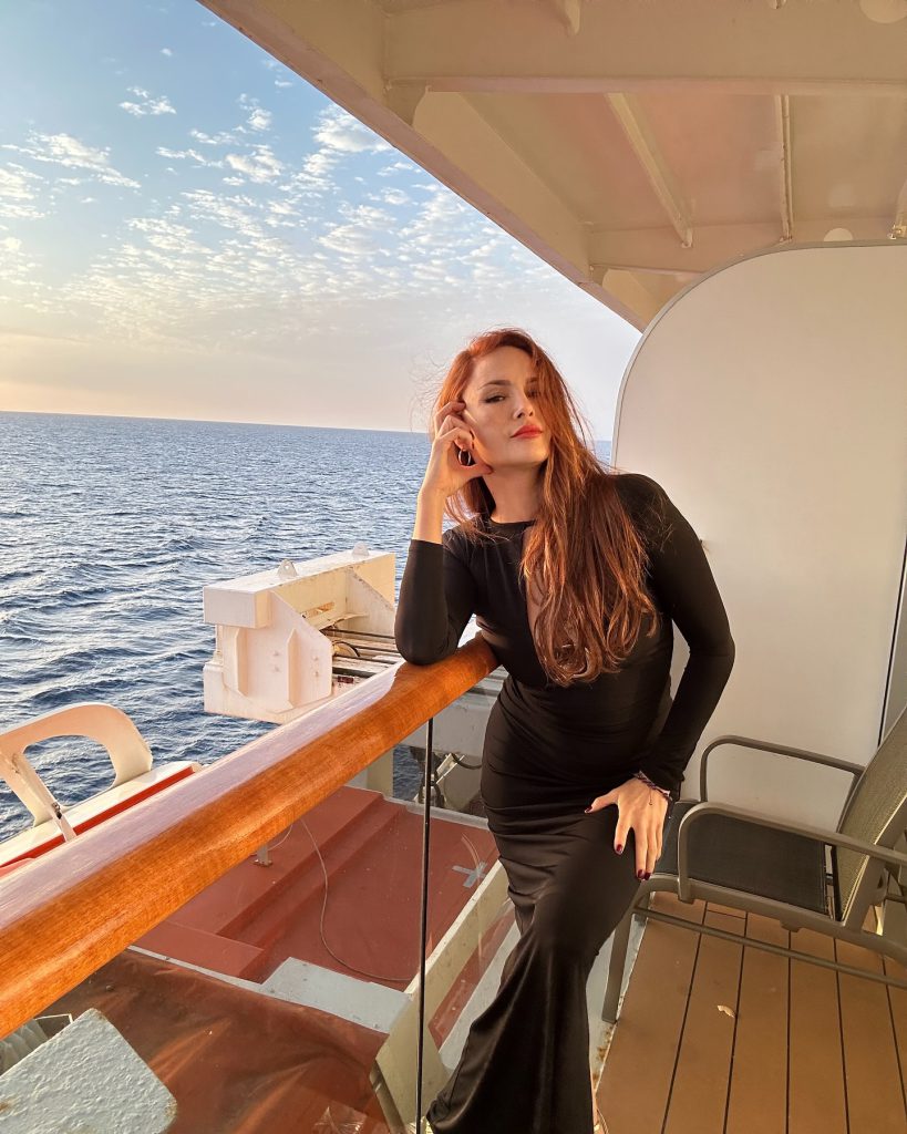 Mine Tugay beautiful hot bikini