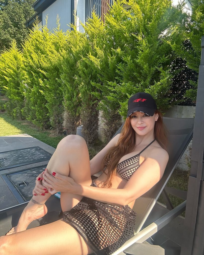 Mine Tugay beautiful naked