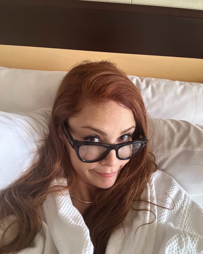 Mine Tugay modeling hot images