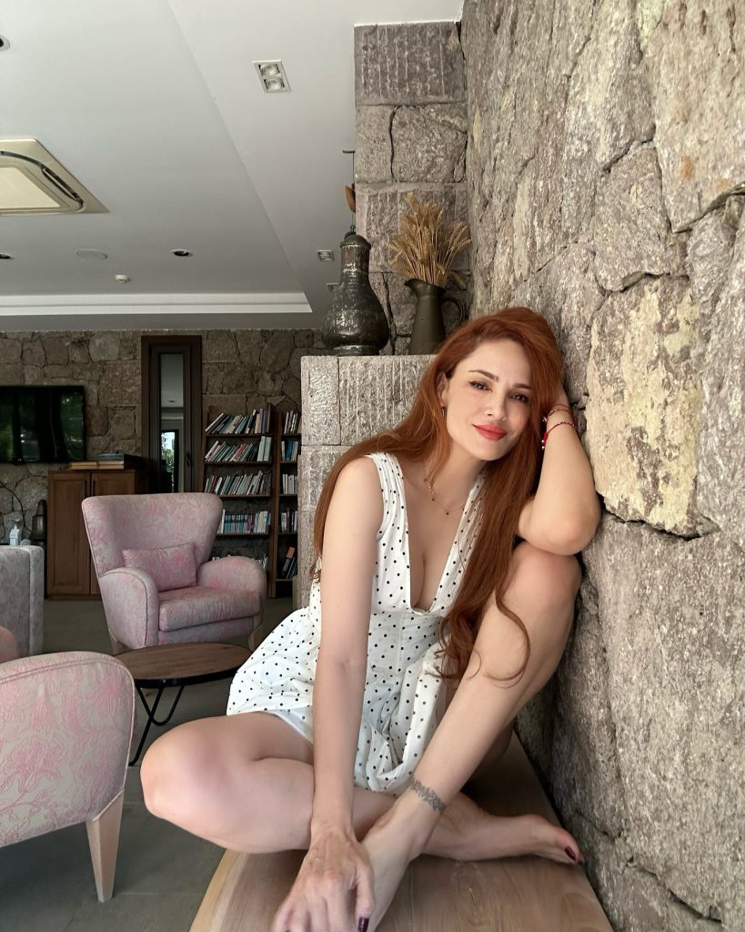 Mine Tugay modeling xxx