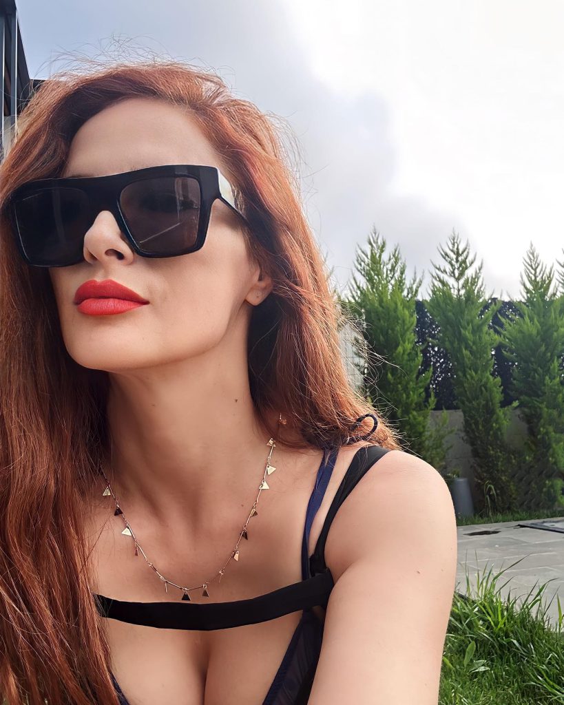 Mine Tugay poses naked