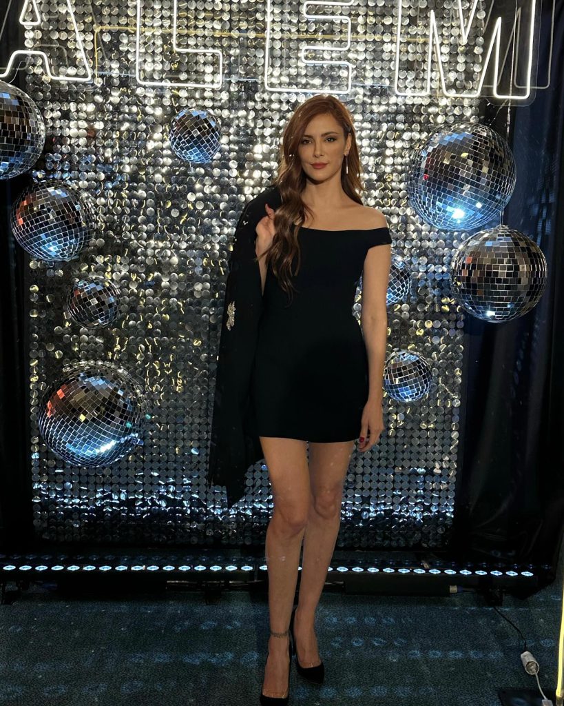 Mine Tugay smiles xxx porn