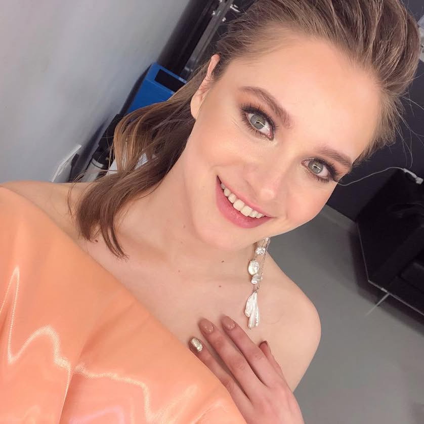Miray Daner looks nude pics