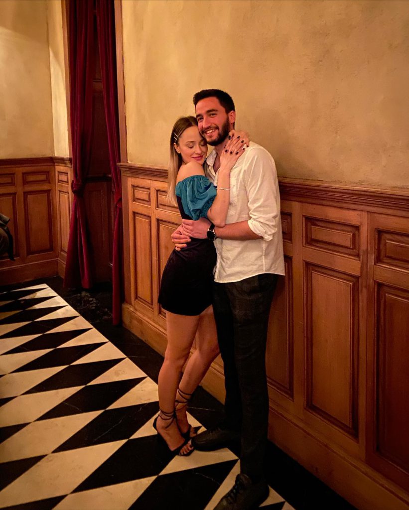 Müge Bayramoğlu ardent naked