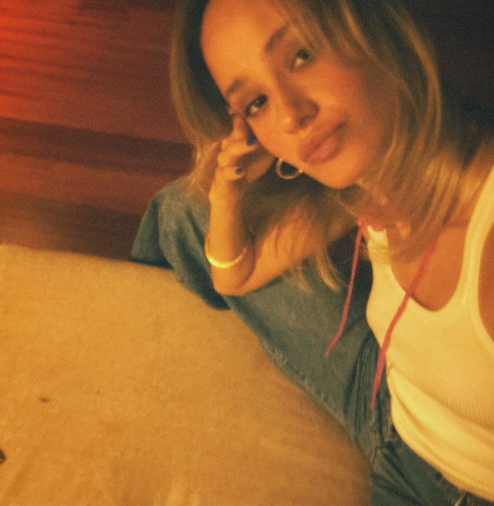 Müge Bayramoğlu boobs