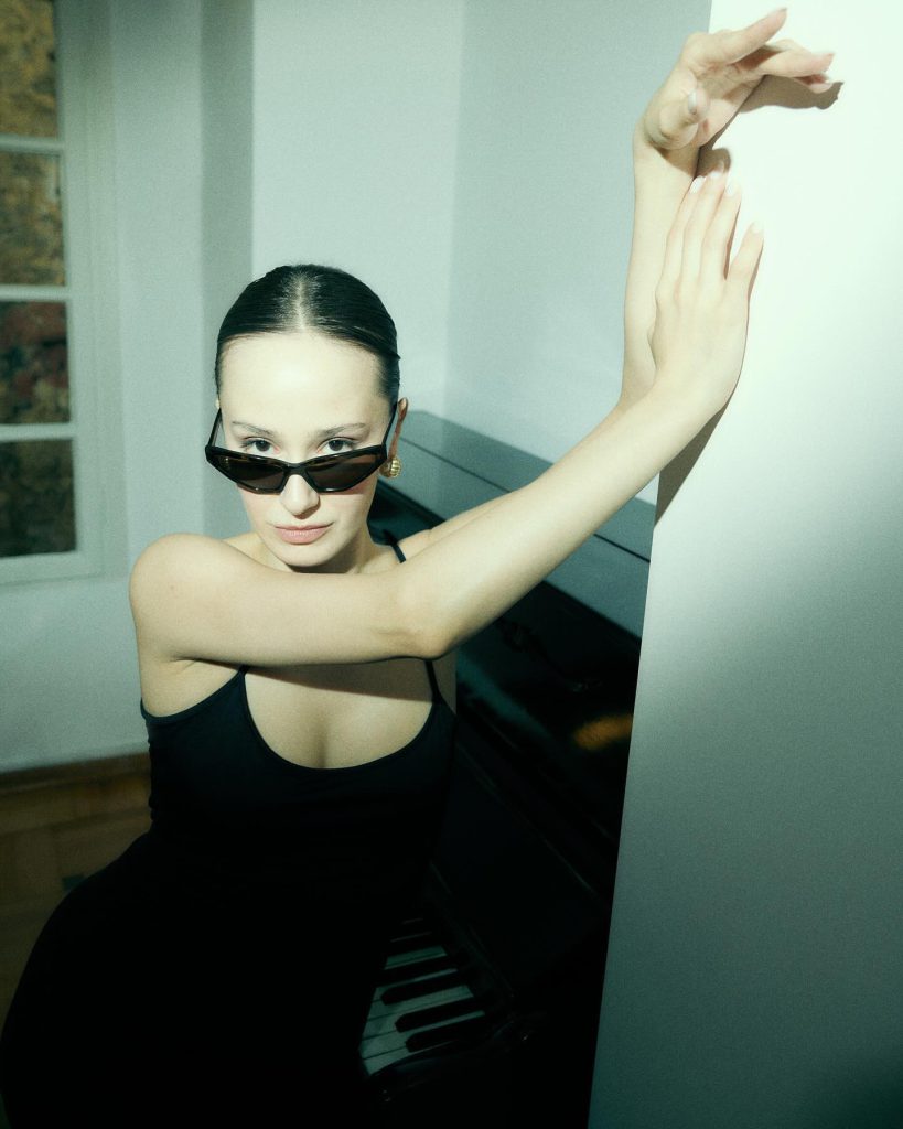 Müge Bayramoğlu depicts fire bikini