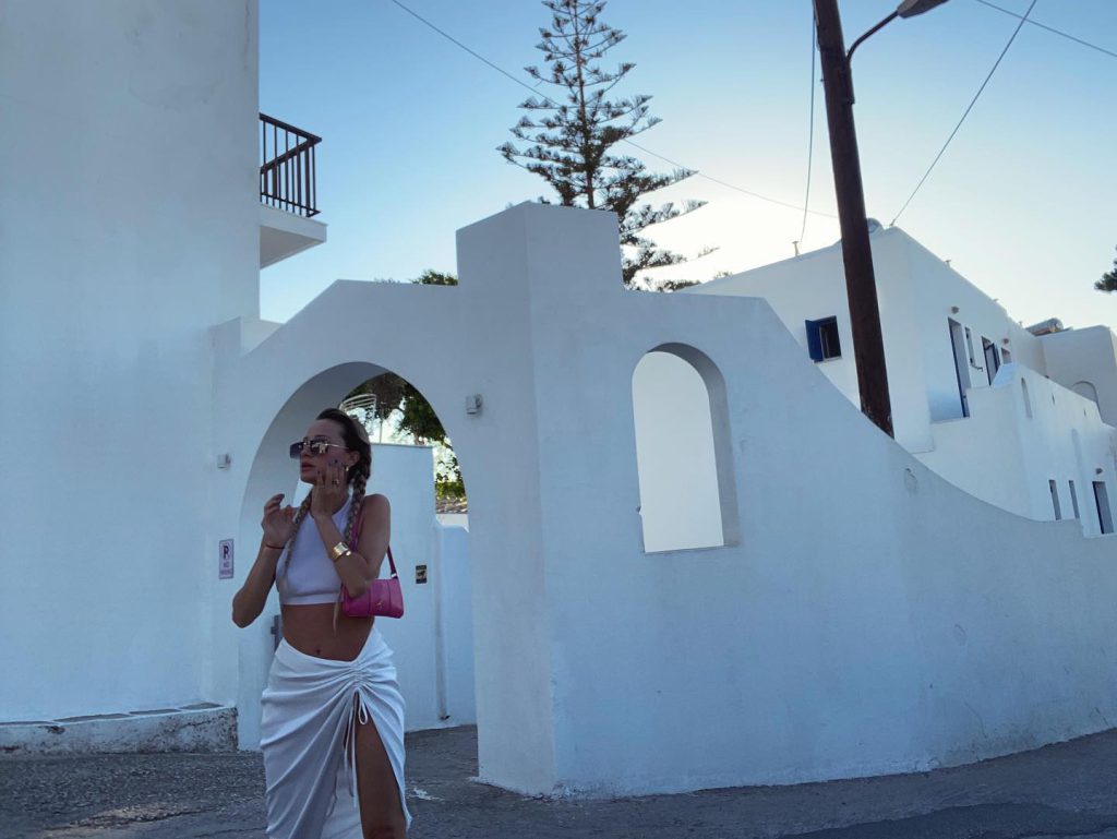 Müge Bayramoğlu looks hot pics