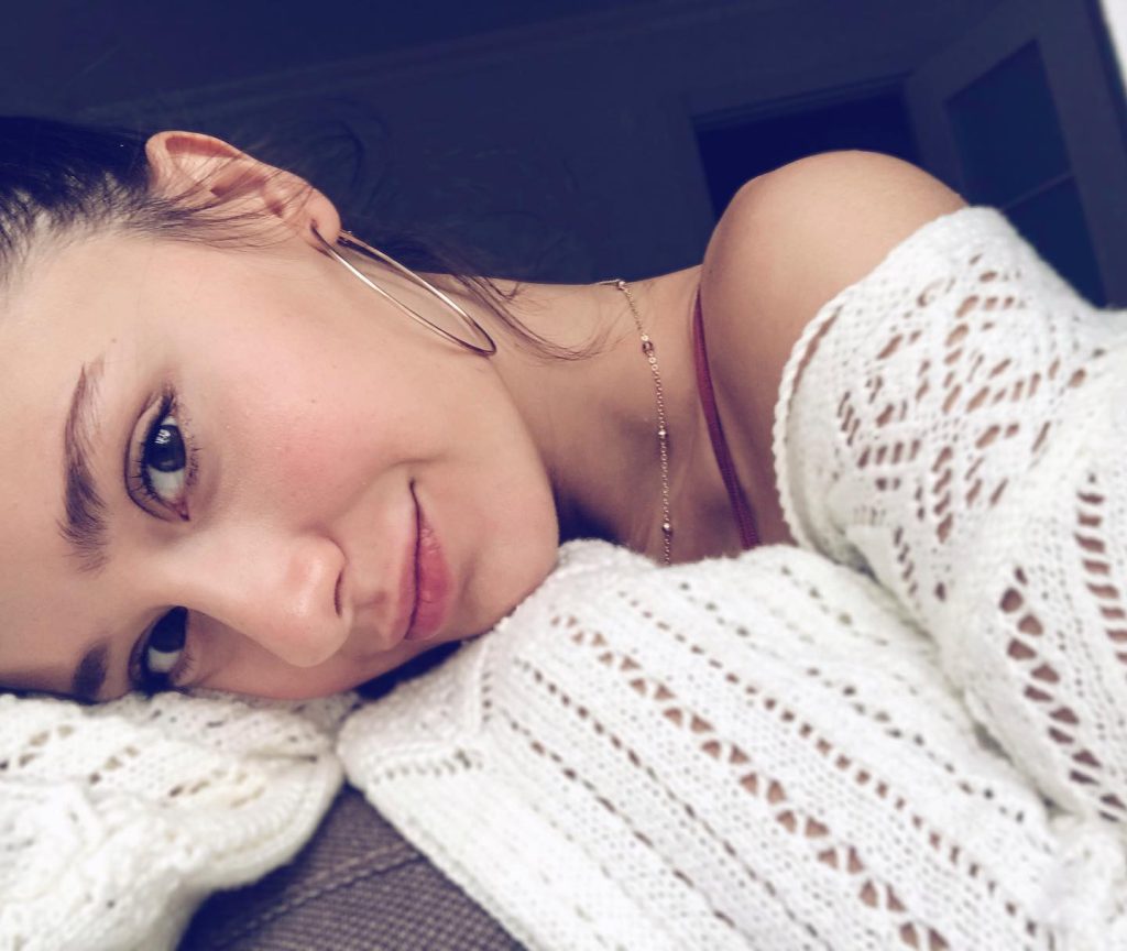 Müge Bayramoğlu modeling ass