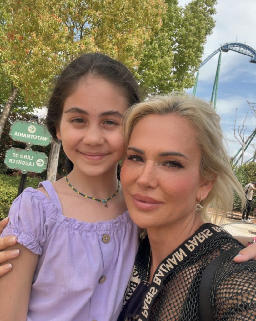 Nagihan Karadere depicts fire hot pics