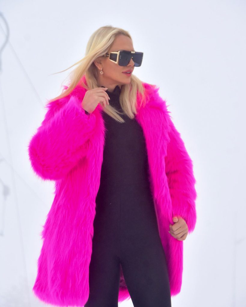 Nagihan Karadere depicts fire pussy