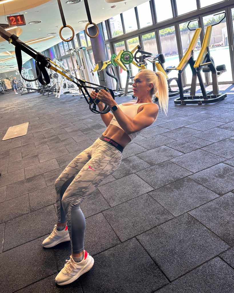 Nagihan Karadere depicts fire sex