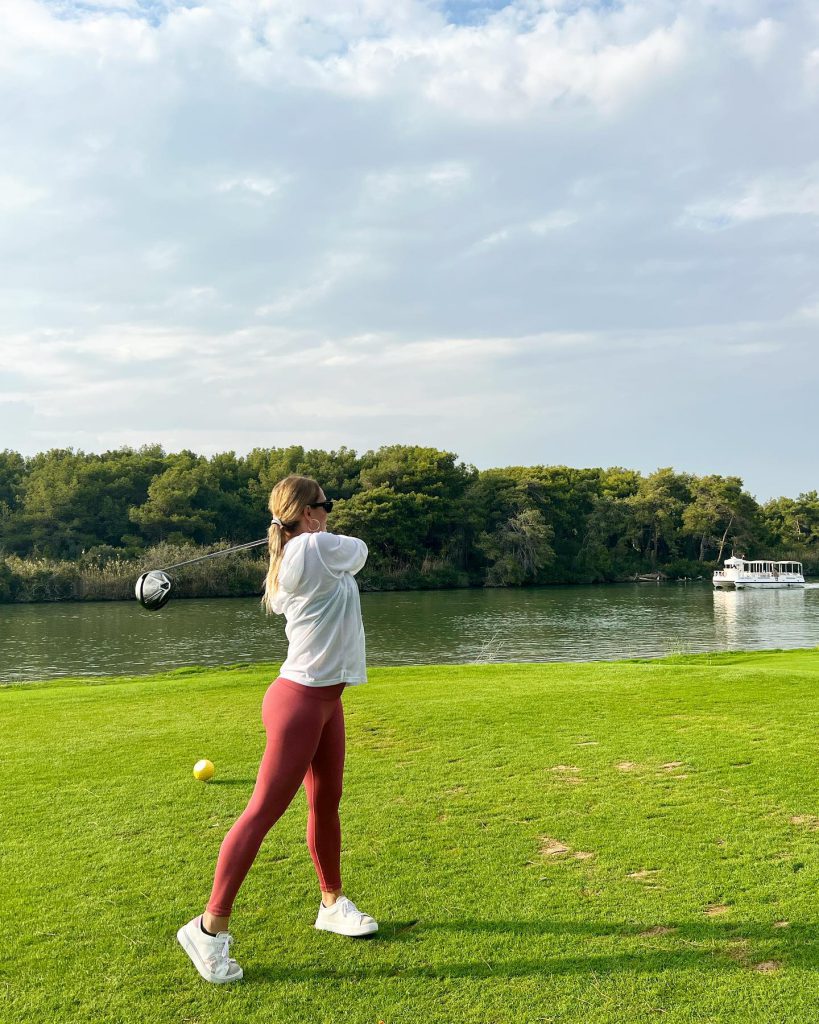 Nagihan Karadere modeling hot xxx